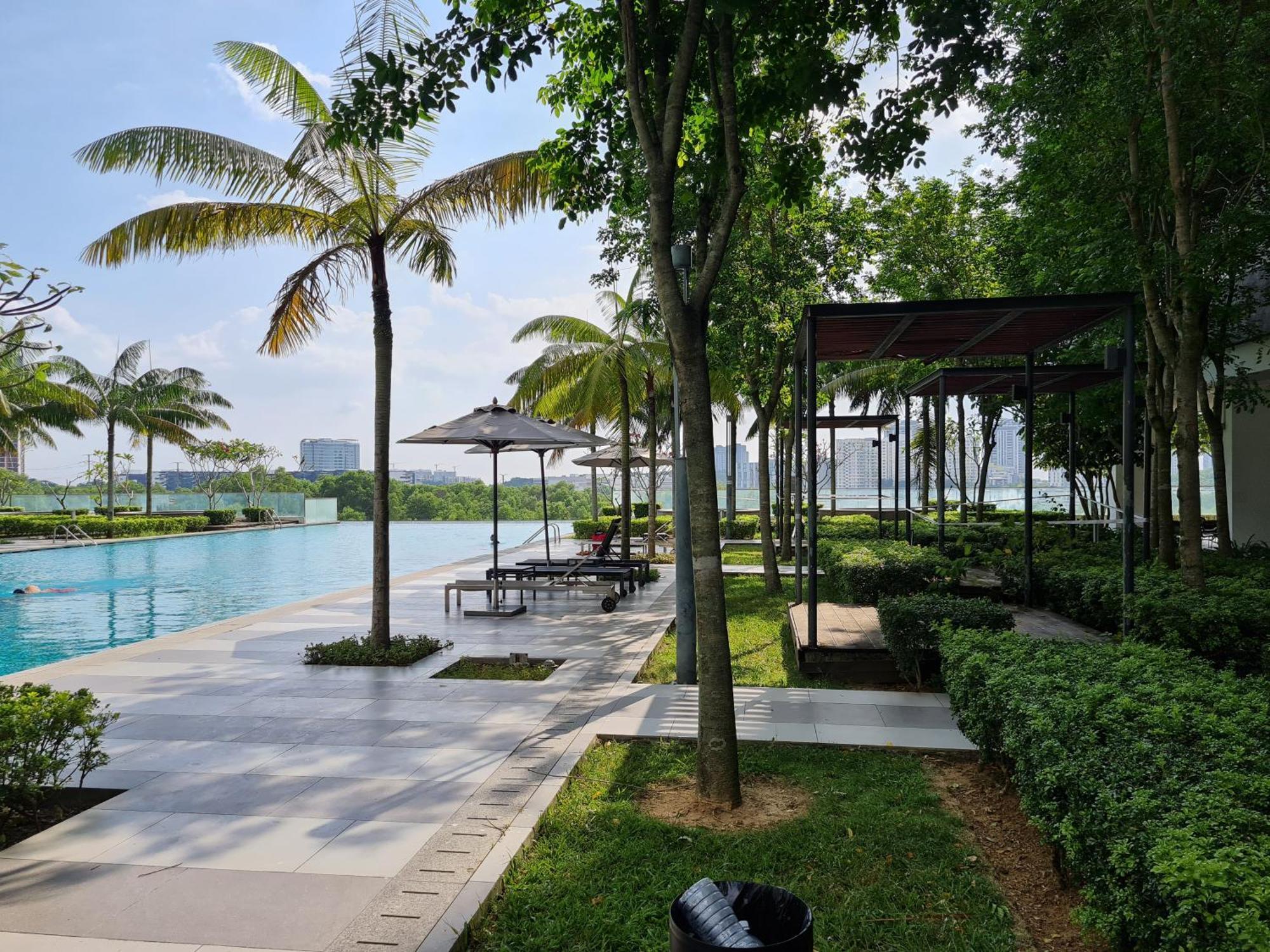 Retreat At Cybersquare Apartment Cyberjaya Bagian luar foto
